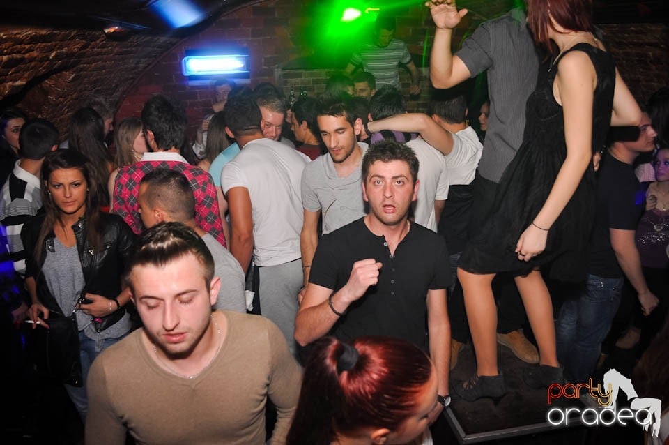 Atmosferă încinsă în Escape,
