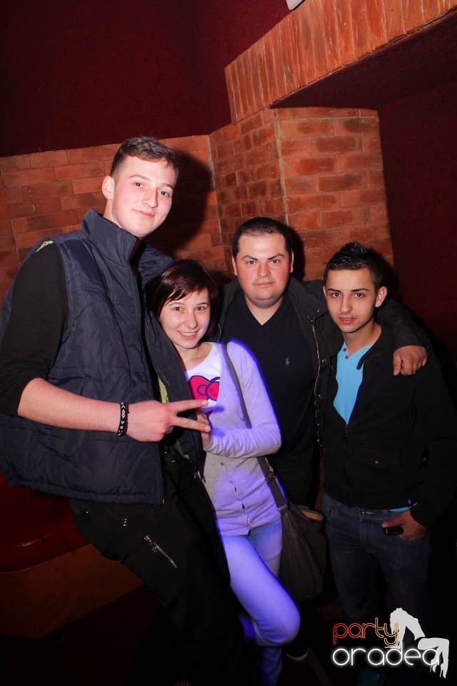 Atmosferă încinsă în Escape,