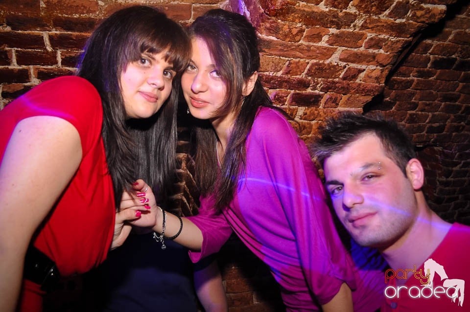 Atmosferă încinsă în Escape,