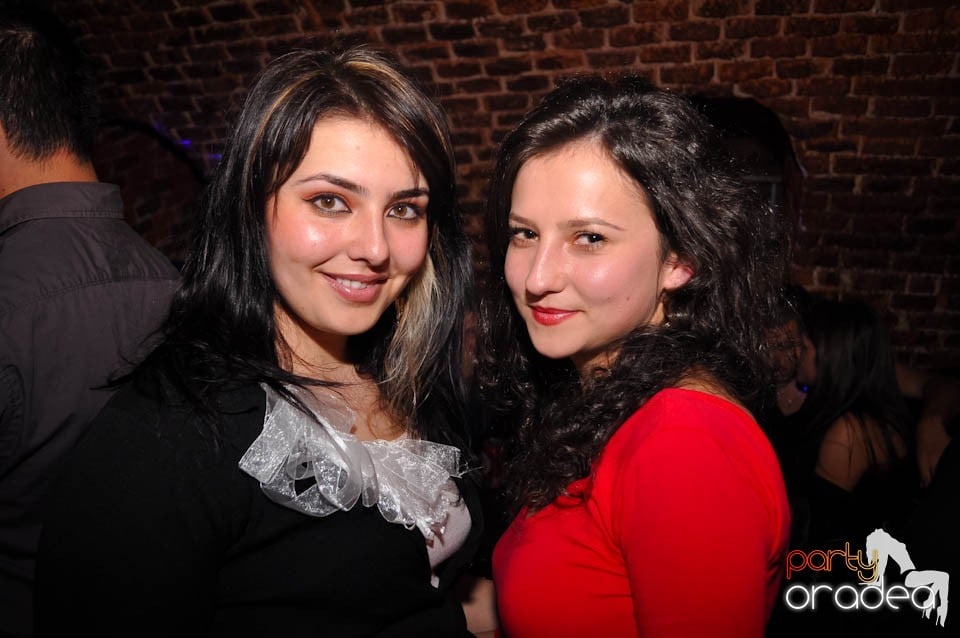 Atmosferă încinsă în Escape,