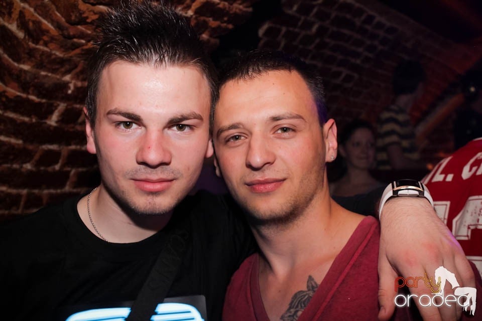 Atmosferă încinsă în Escape,