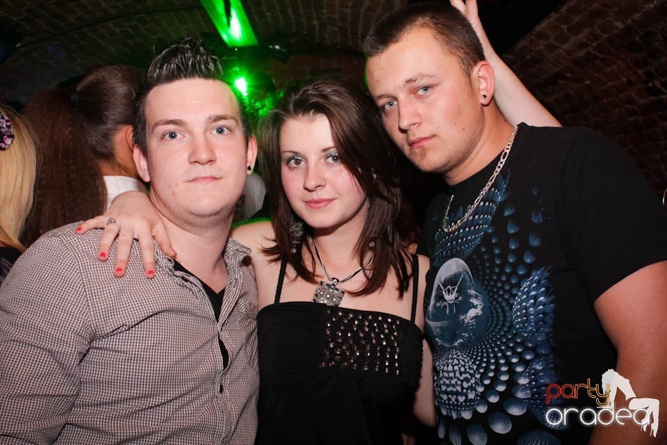 Atmosferă încinsă în Escape,