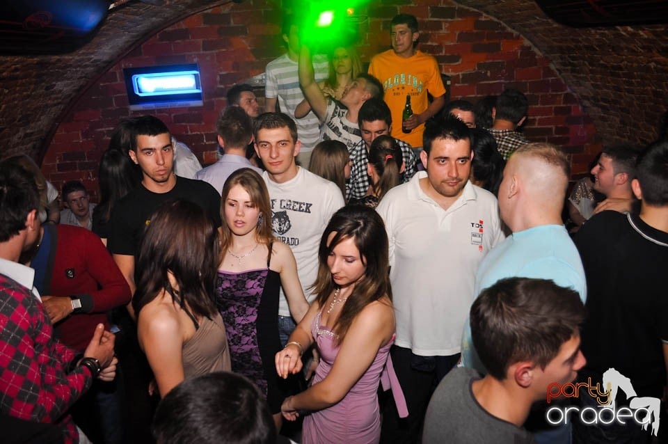 Atmosferă încinsă în Escape,