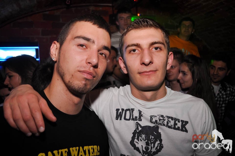 Atmosferă încinsă în Escape,