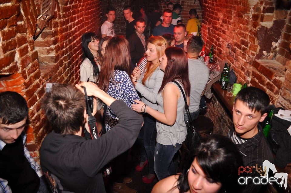 Atmosferă încinsă în Escape,