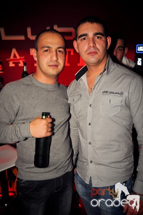 Atmosferă selectă în Club Atti's, 