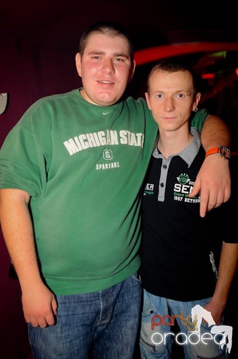 Atmosferă selectă în Club Atti's, 