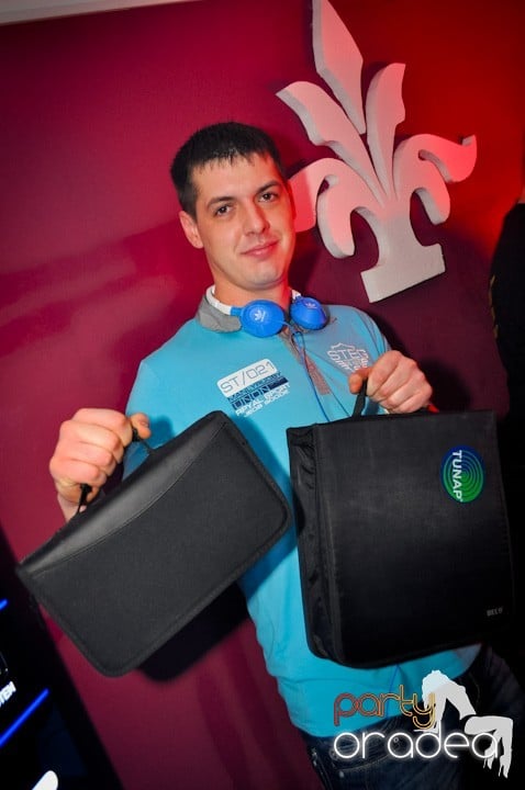 Atmosferă selectă în Club Atti's, 