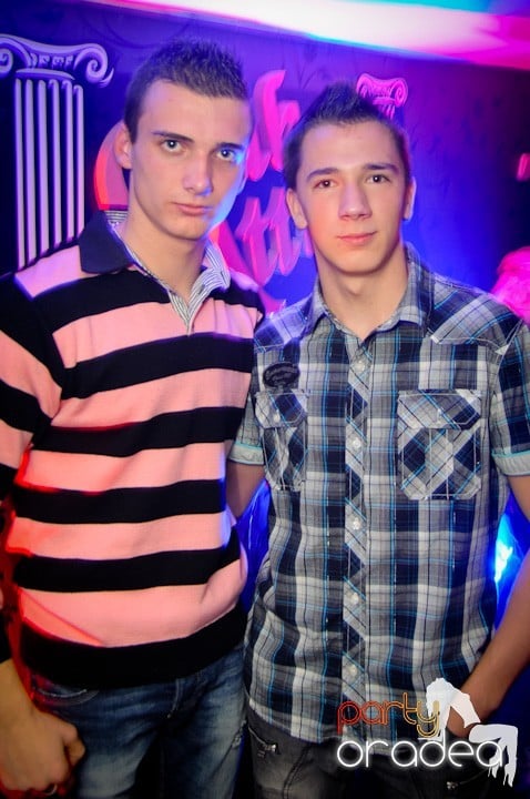 Atmosferă selectă în Club Atti's, 