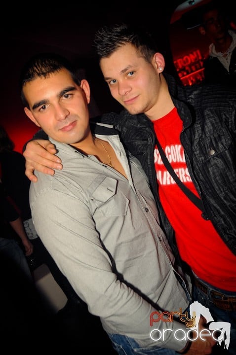 Atmosferă selectă în Club Atti's, 