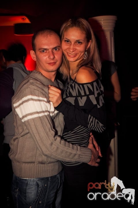 Atmosferă selectă în Club Atti's, 