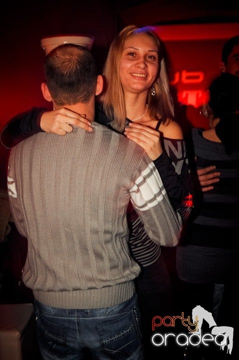 Atmosferă selectă în Club Atti's, 