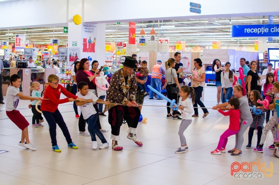 Aventuri alături de Căpitanul Thomas, Lotus Center