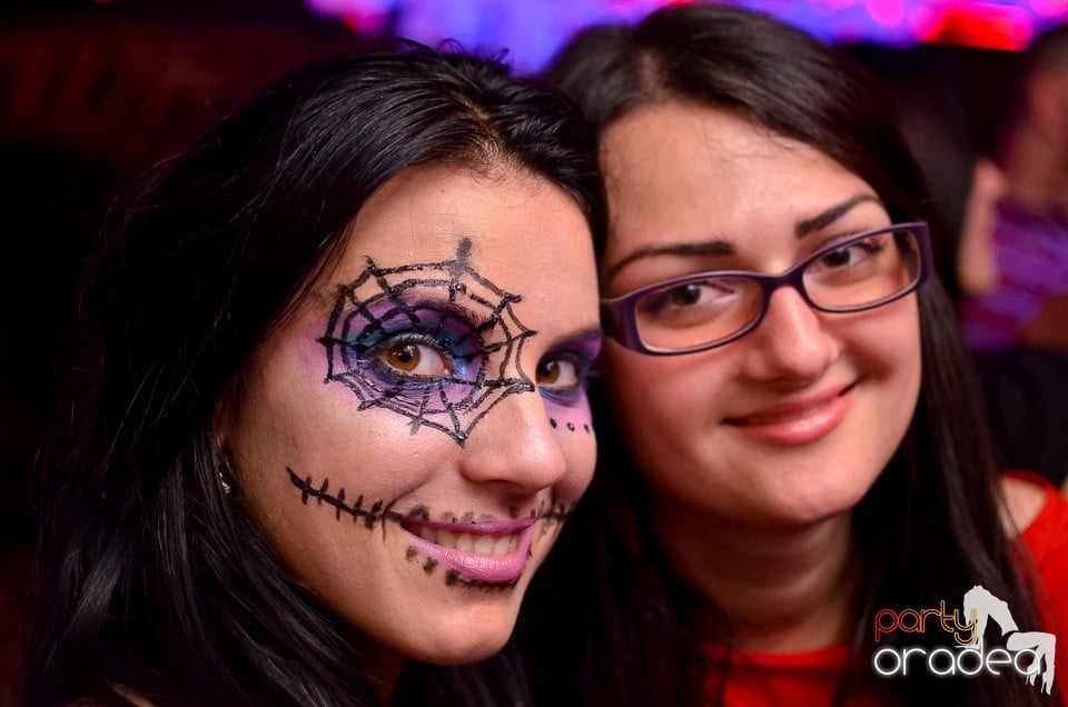 Bacardi Halloween Party, Escape