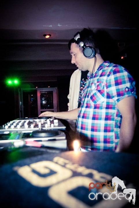 Bacardi Party în Seven, 