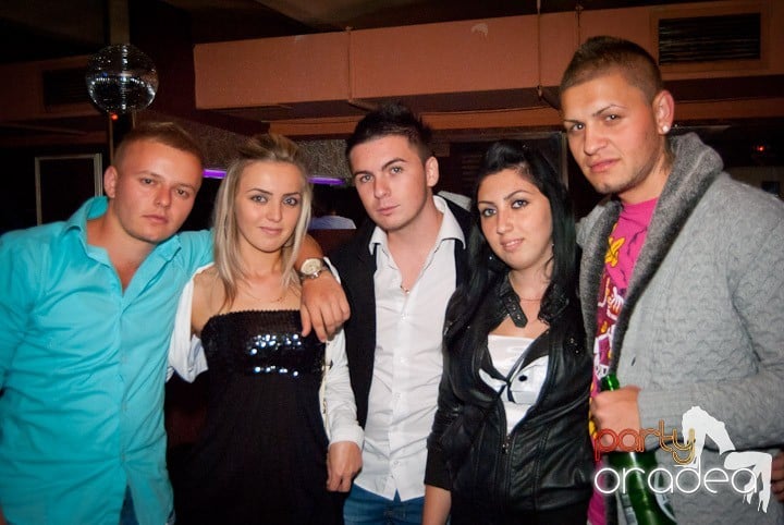 Bacardi Party în Seven, 