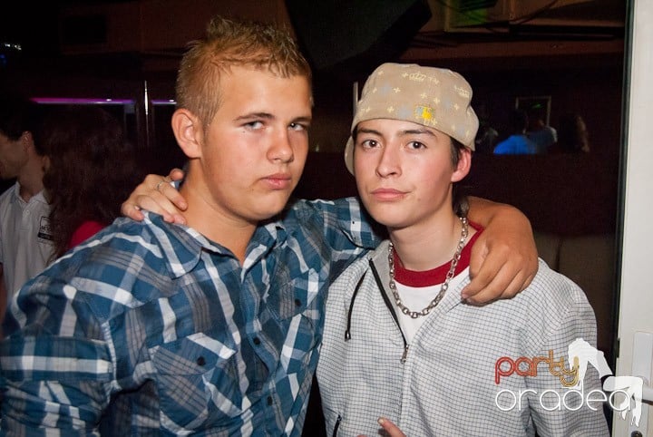 Bacardi Party în Seven, 