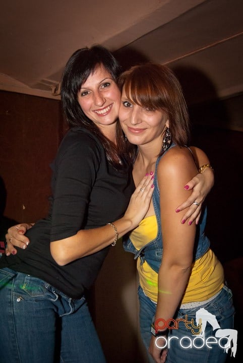 Bacardi Party în Seven, 