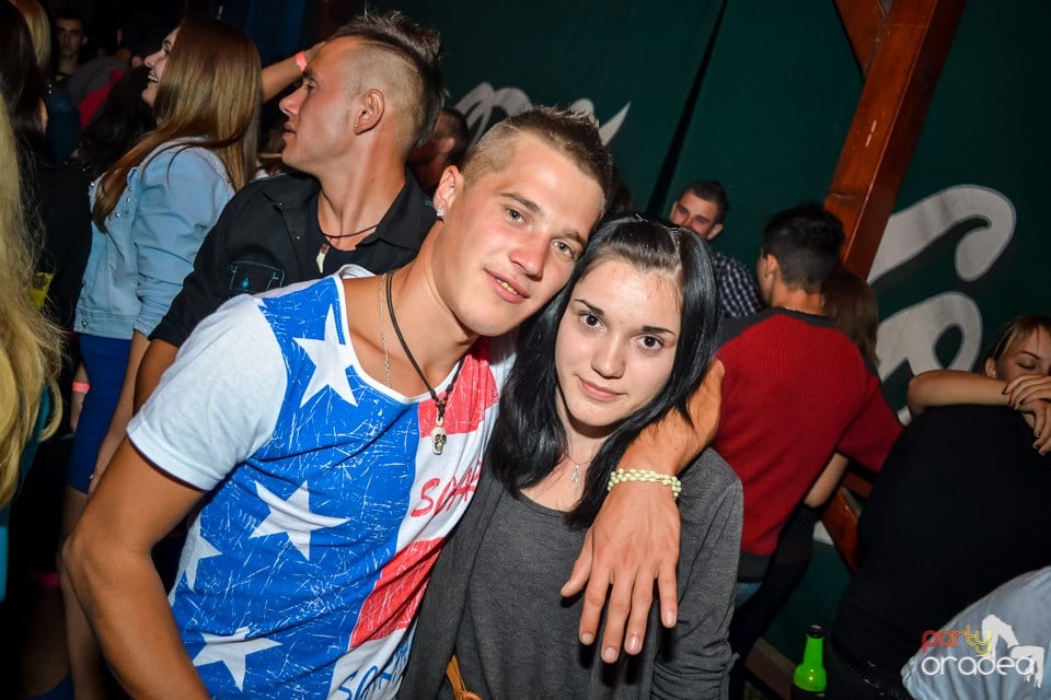 Back 2 school party, 