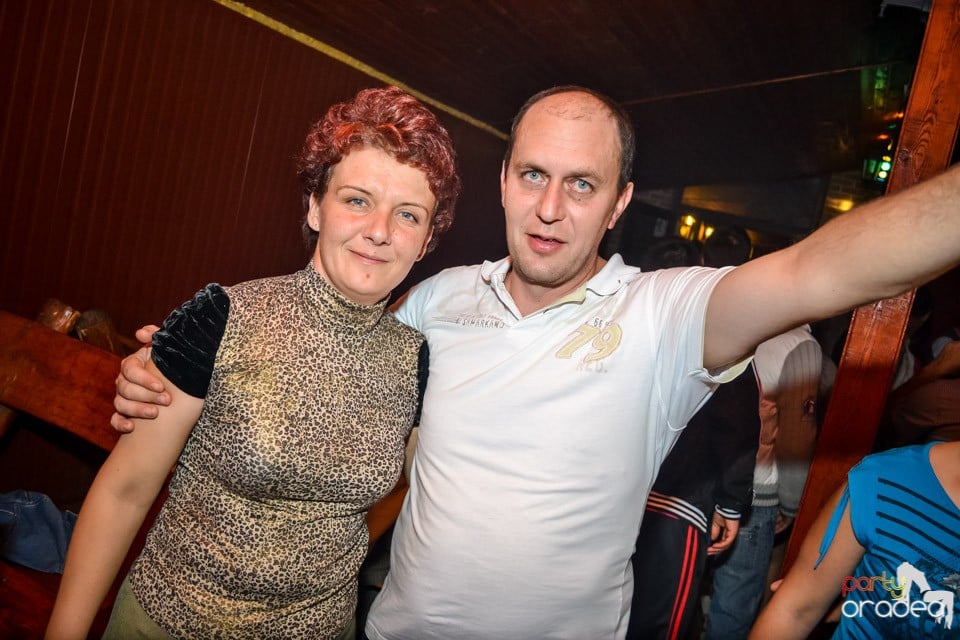 Back 2 school party, 