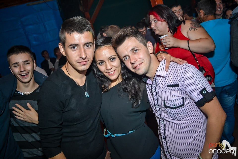 Back 2 school party, 