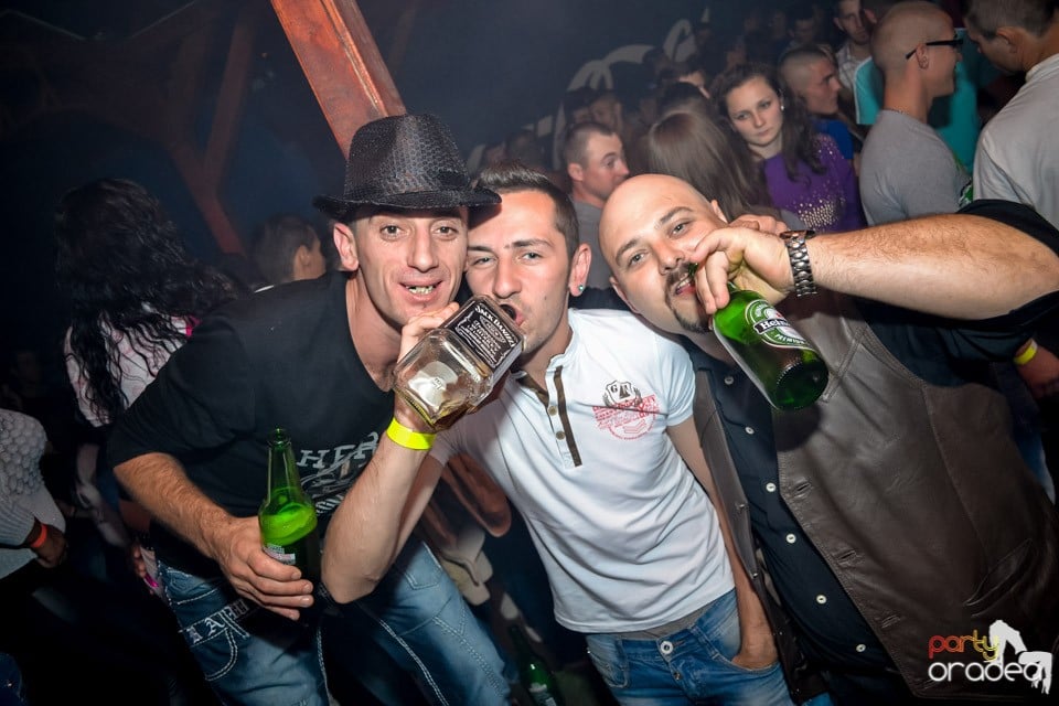 Back 2 school party, 