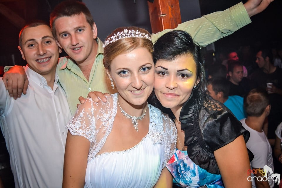 Back 2 school party, 