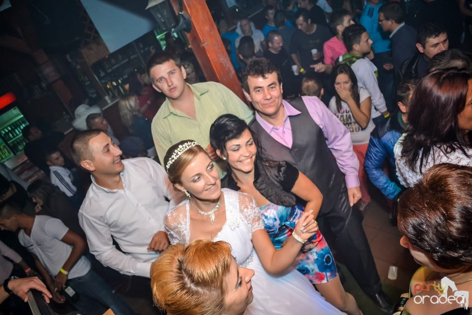 Back 2 school party, 