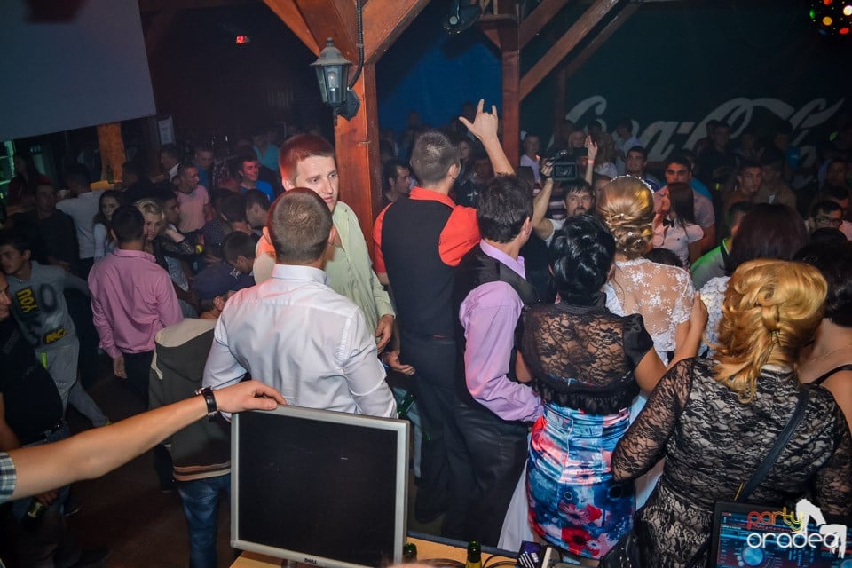 Back 2 school party, 