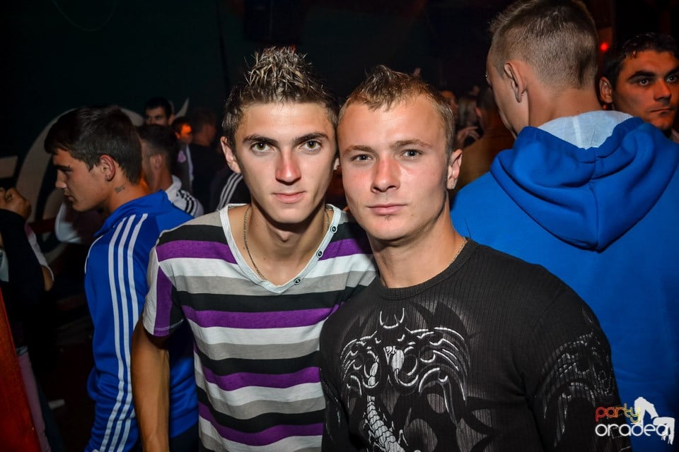 Back 2 school party, 