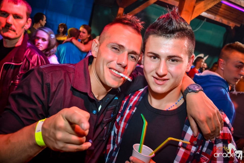 Back 2 school party, 