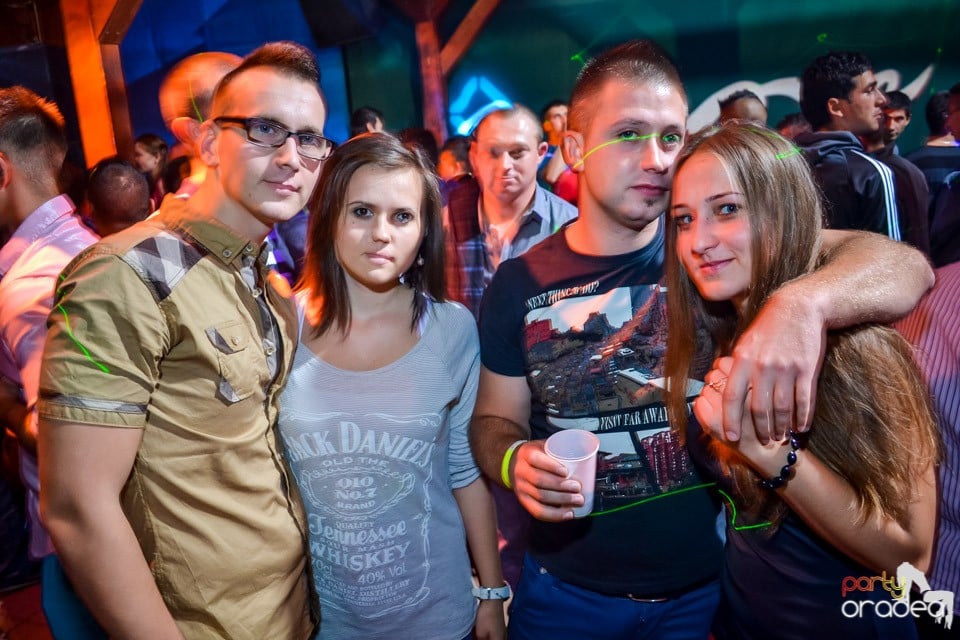 Back 2 school party, 