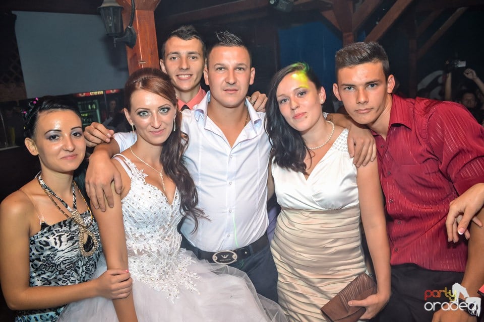 Back 2 school party, 