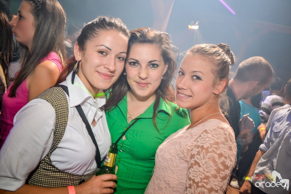 Back 2 school party, 