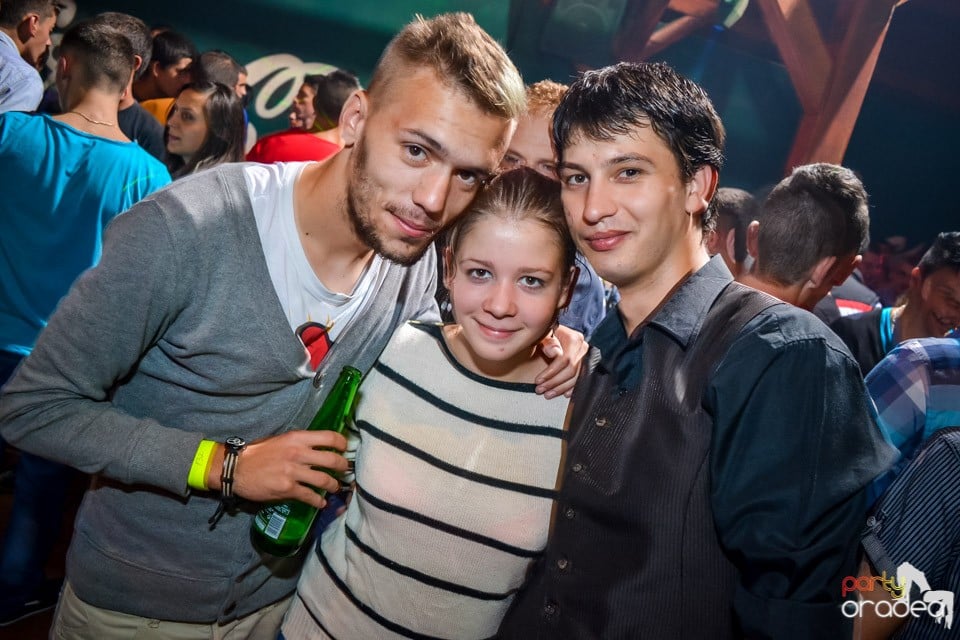 Back 2 school party, 