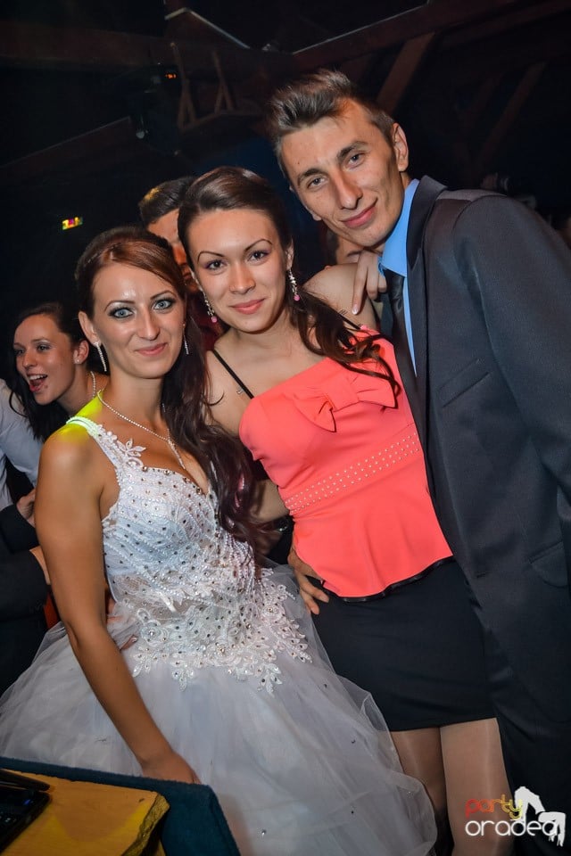 Back 2 school party, 