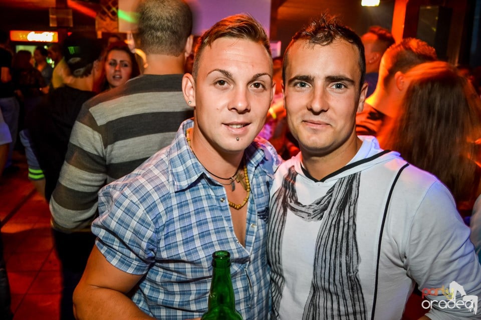 Back 2 school party, 