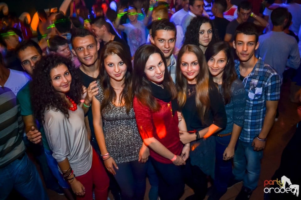 Back 2 school party, 