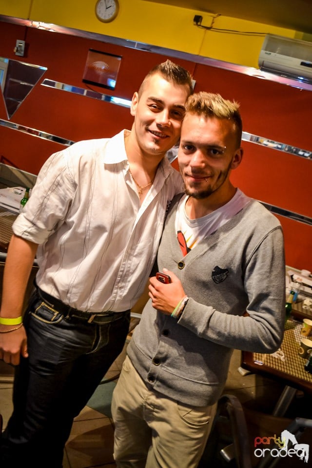 Back 2 school party, 