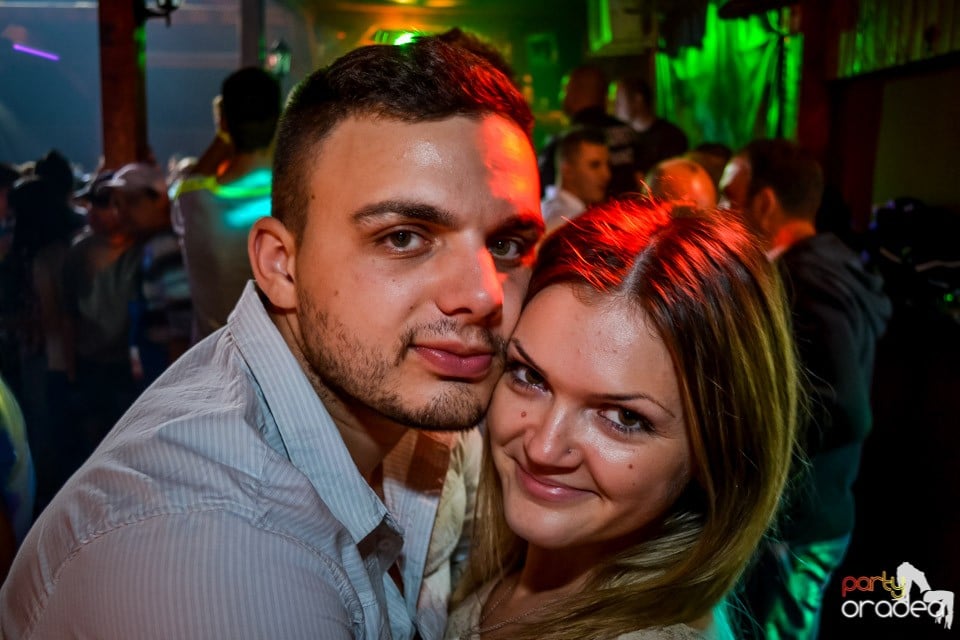 Back 2 school party, 