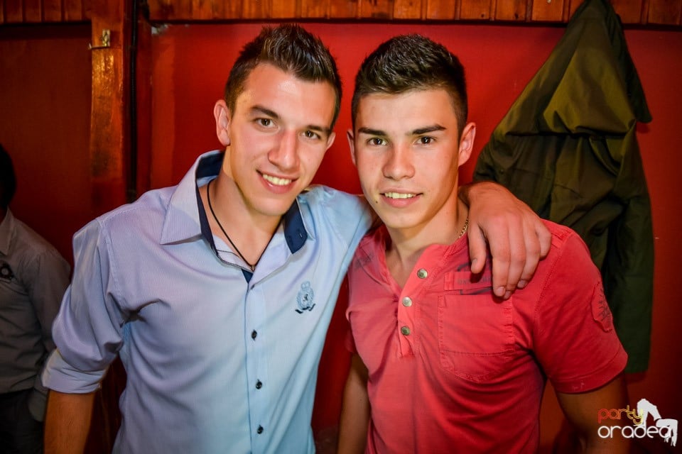 Back 2 school party, 