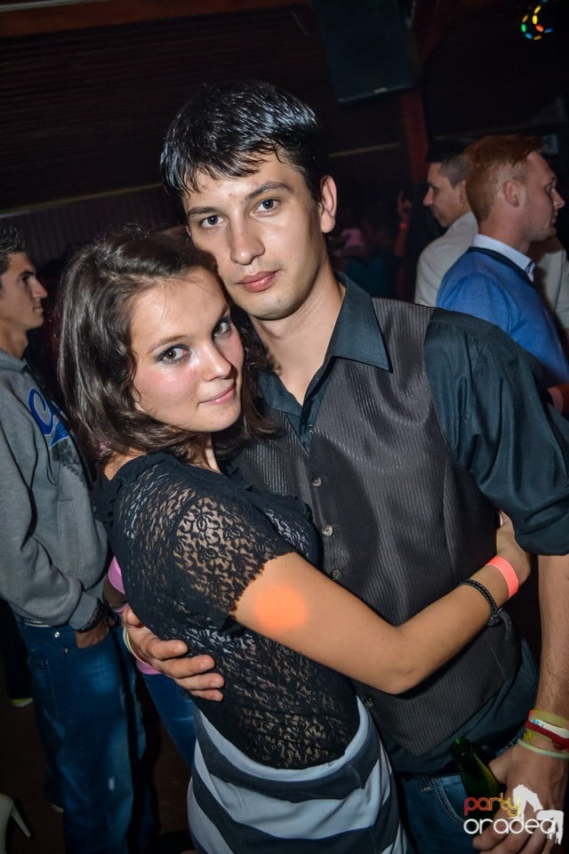 Back 2 school party, 