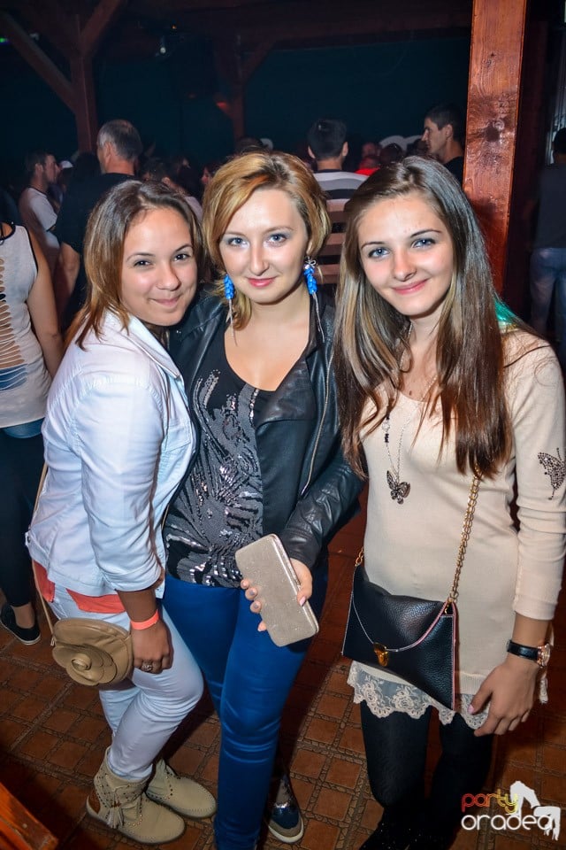 Back 2 school party, 