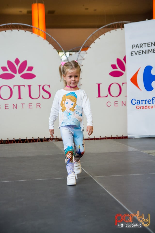 Back to School, Lotus Center