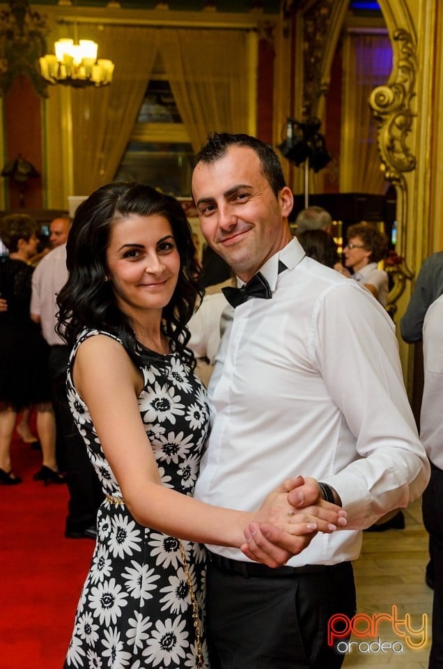 Bal de tineret, Butoiul de Aur