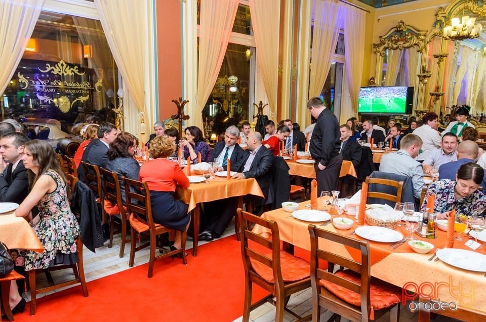Bal de tineret, Butoiul de Aur