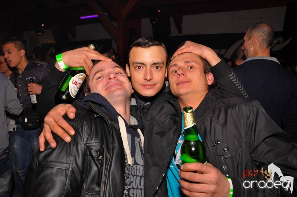 Bal mascat în discoteca Faház, 