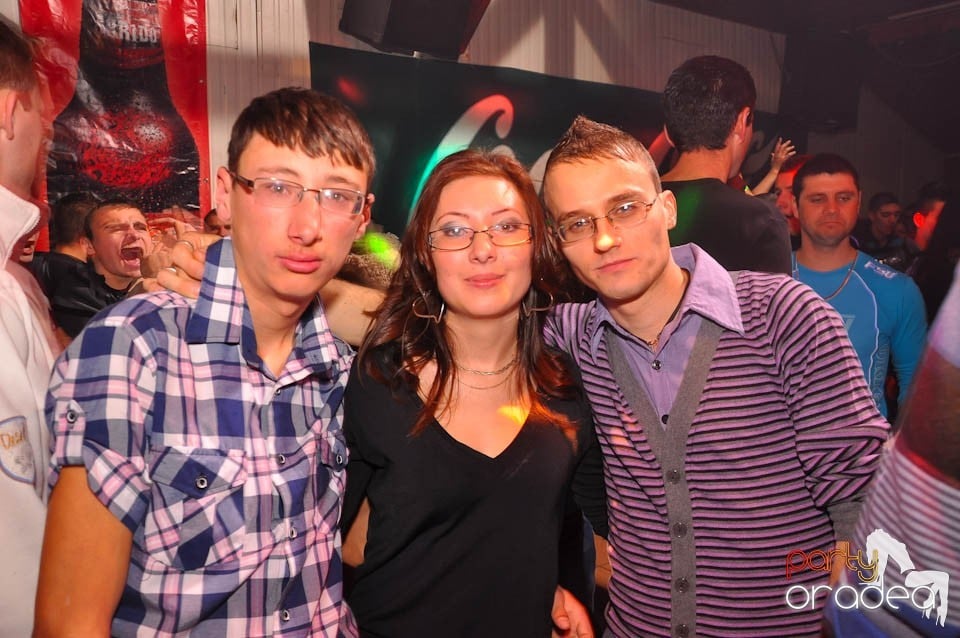 Bal mascat în discoteca Faház, 