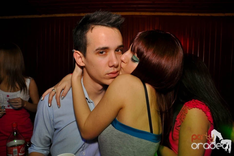 Bal mascat în discoteca Faház, 