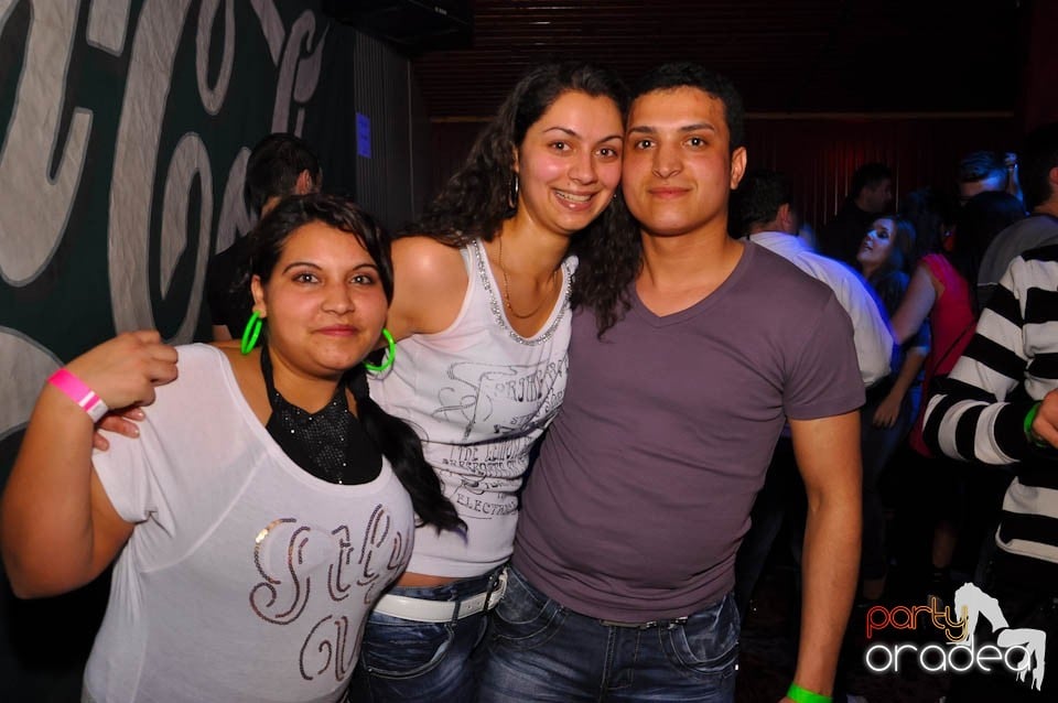 Bal mascat în discoteca Faház, 